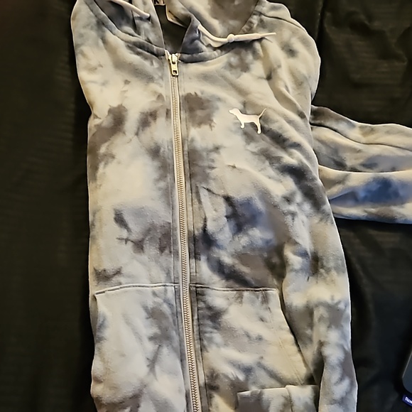 Pink hoodie - Picture 4 of 4